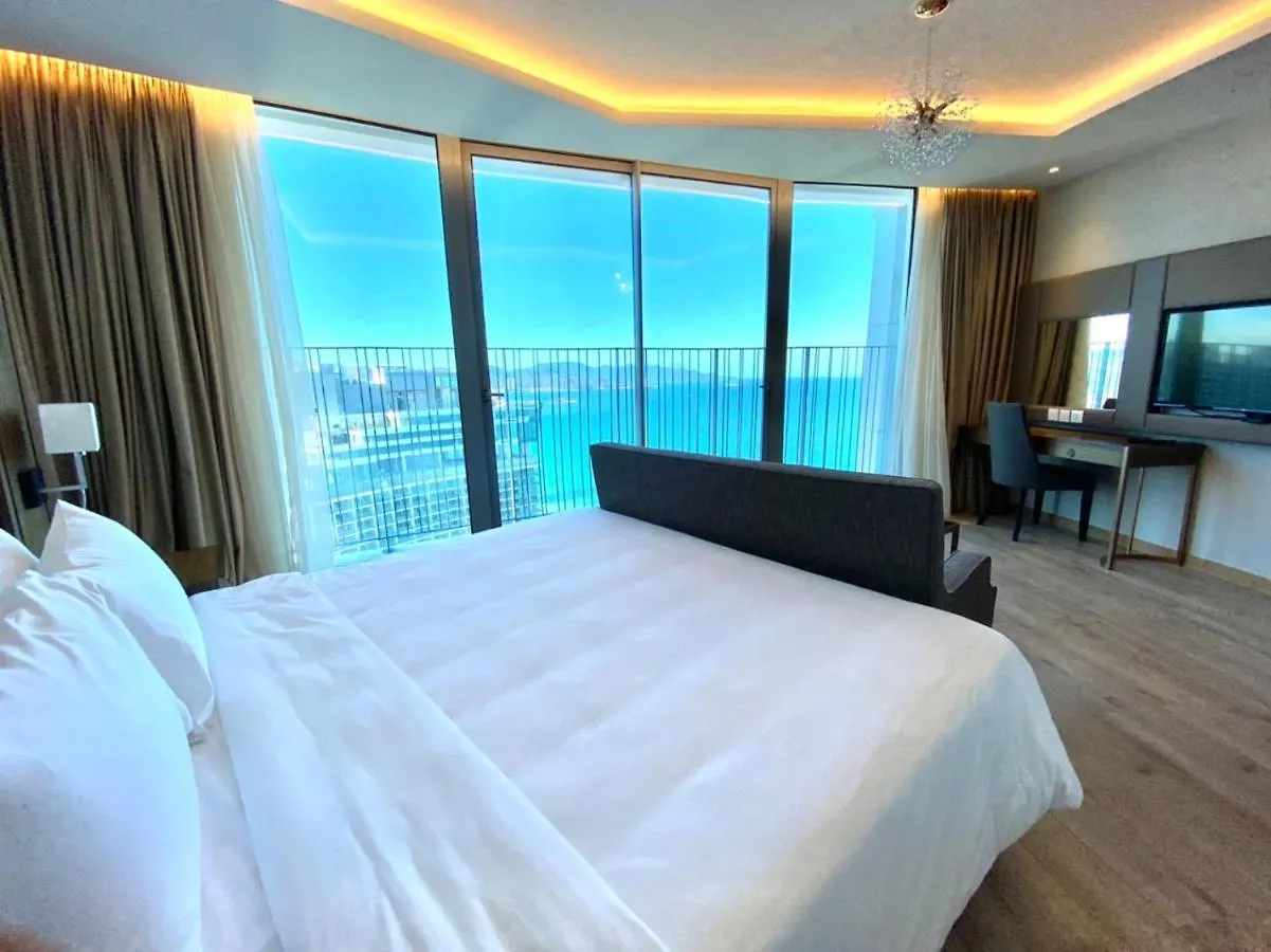 Wise Stay Panorama Condotel 芽庄 0*,  越南