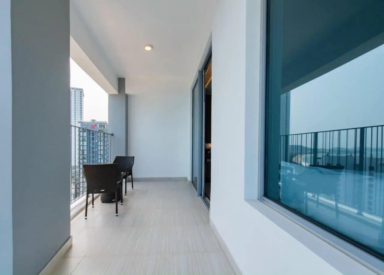 Wise Stay Panorama Condotel 芽庄