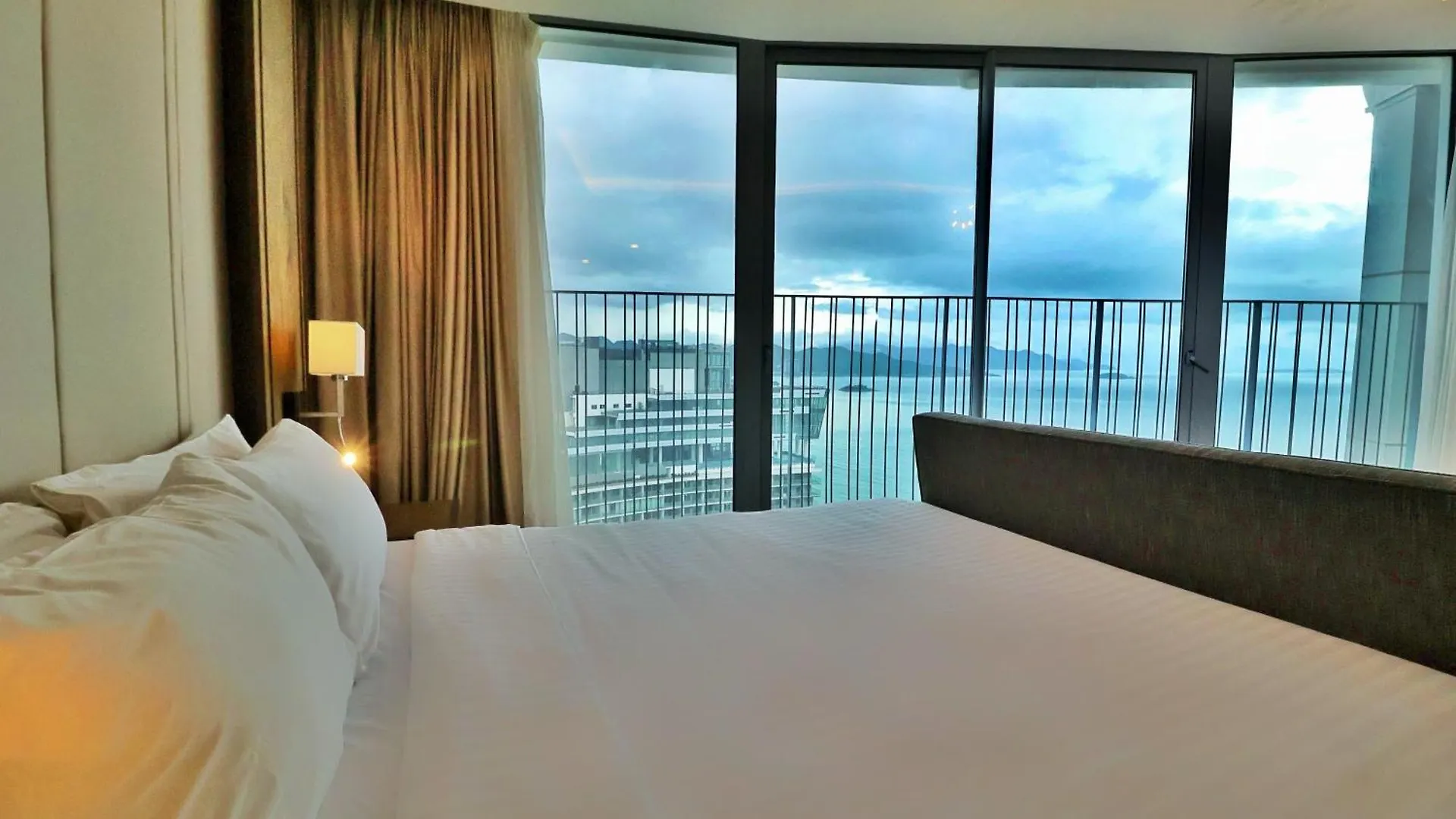 Wise Stay Panorama Condotel 芽庄 公寓
