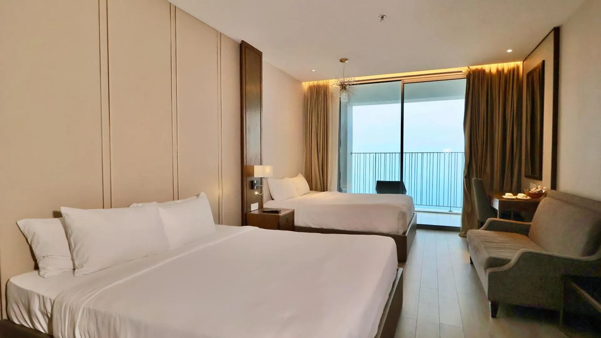 Wise Stay Panorama Condotel 芽庄