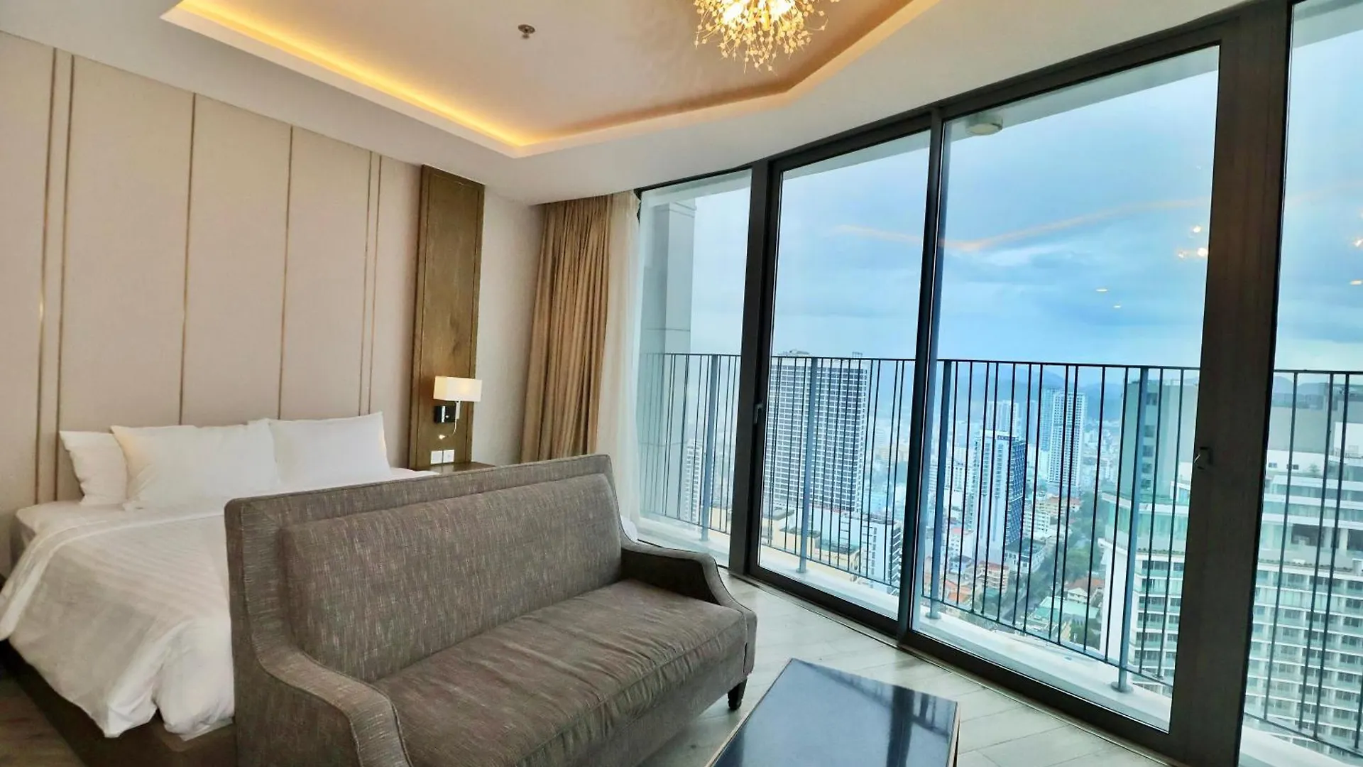 公寓 Wise Stay Panorama Condotel 芽庄