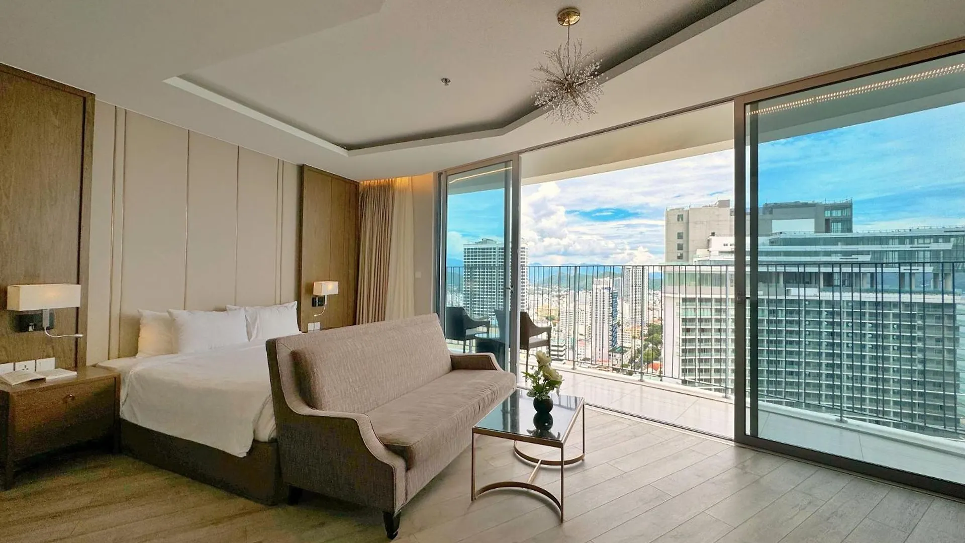 公寓 Wise Stay Panorama Condotel 芽庄