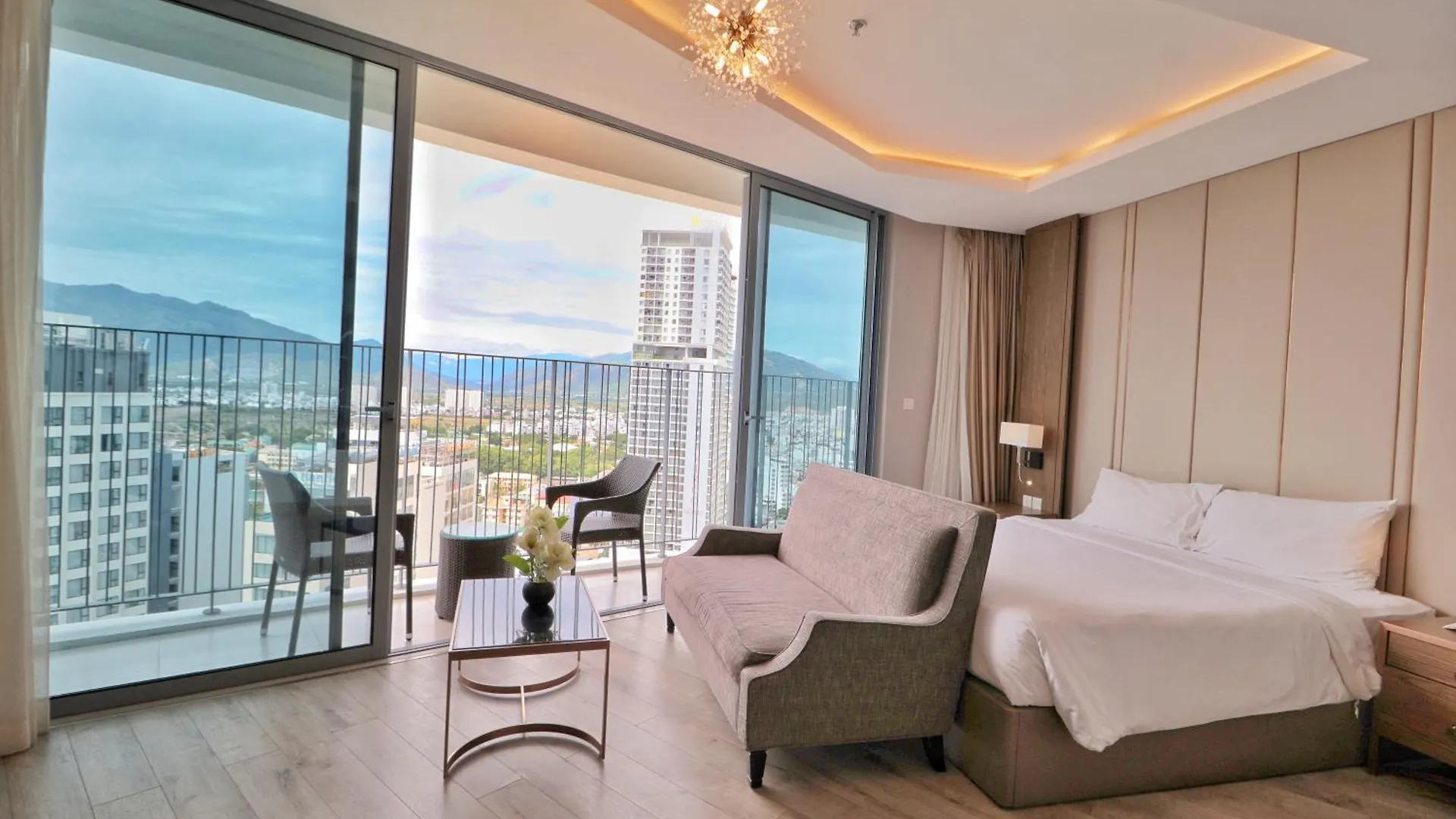 Wise Stay Panorama Condotel 芽庄 0*,  越南